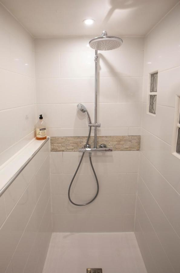 Appartement T3 Traversant Residence Standing Garage Et Piscine Exterieure Gratuits Sete Exterior photo